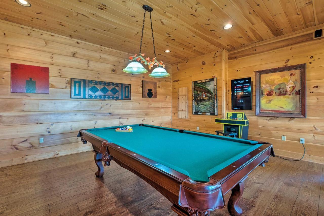 Pigeon Forge Cabin With Brand New Hot Tub And Views! Villa Sevierville Exterior foto