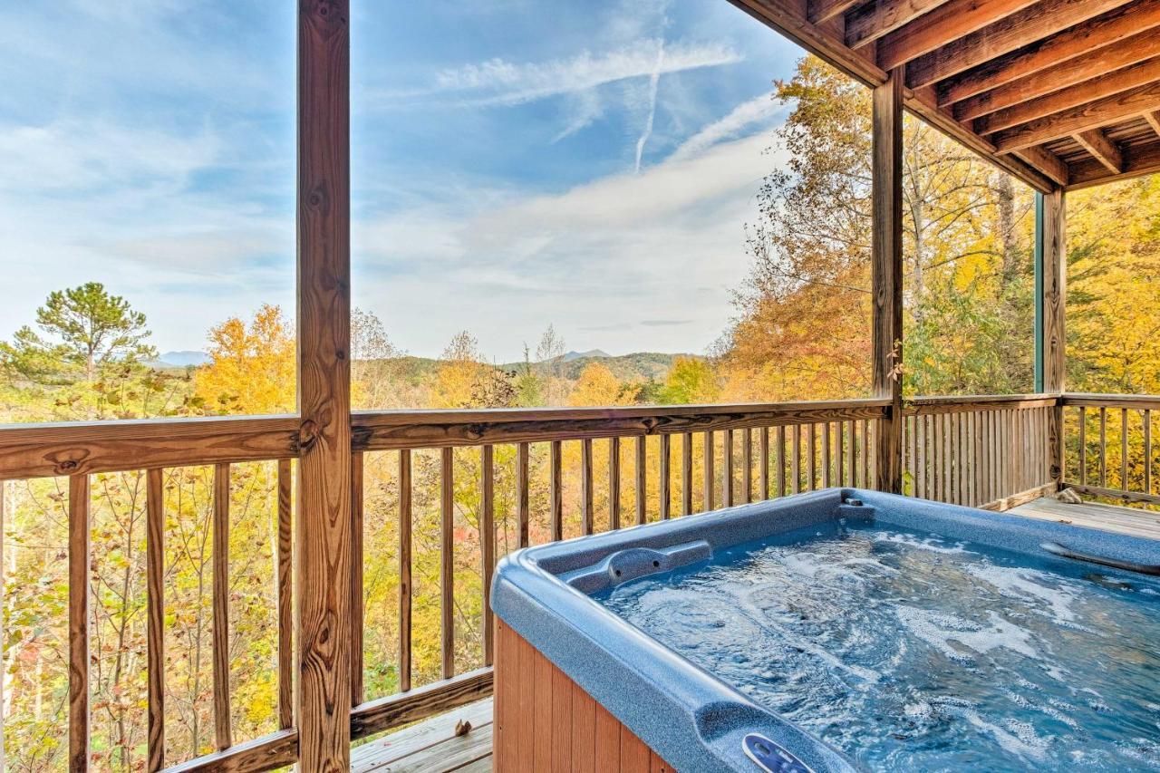 Pigeon Forge Cabin With Brand New Hot Tub And Views! Villa Sevierville Exterior foto